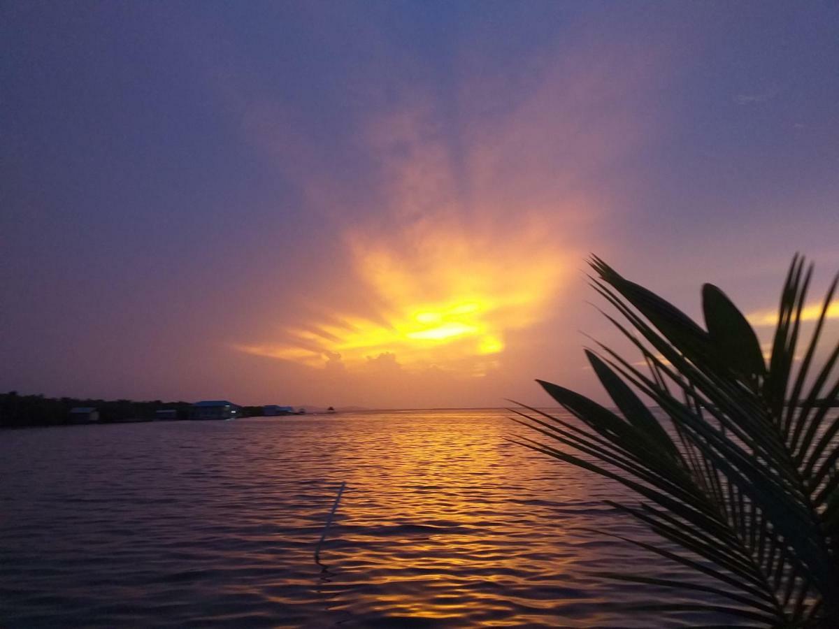 Life Is Good Villa Bocas del Toro Exterior photo